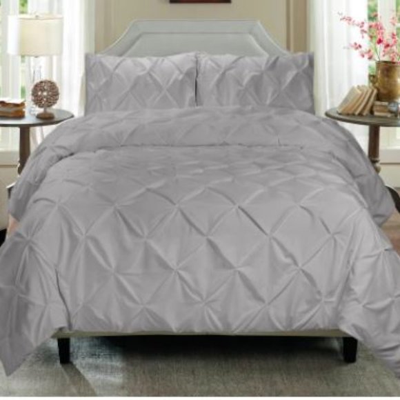 Swift Grey Pintuck Twin Duvet Cover Set 🍎 - Picture 1 of 5
